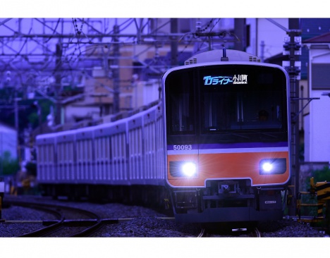 東武東上線の座席定員制列車「TJライナー」