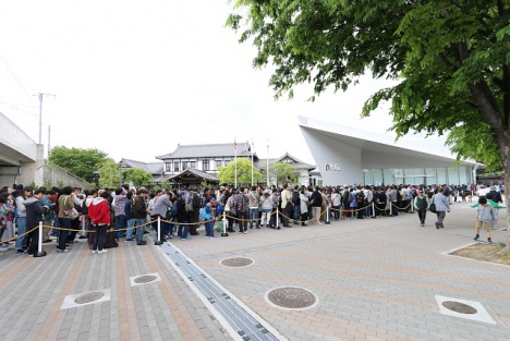 「京都鉄道博物館」　オープン 　混雑