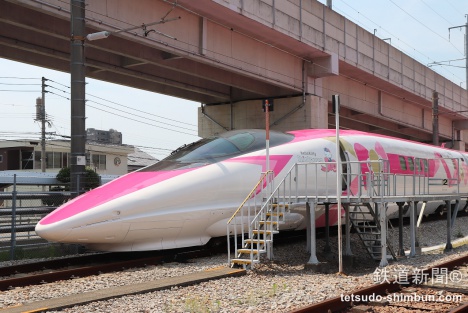ハローキティ新幹線 ってどんな新幹線 エヴァ の次はピンク