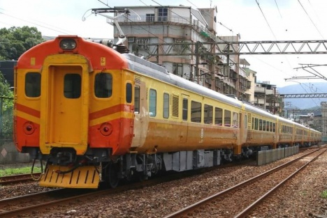 台湾鉄路管理局 EMU100型電車（しなの鉄道ニュースリリースより）