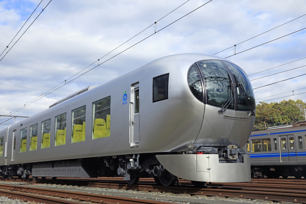 西武鉄道 新型特急車両 ラビュー 3 16デビューへ 時刻表も発表 鉄道ニュース 鉄道新聞