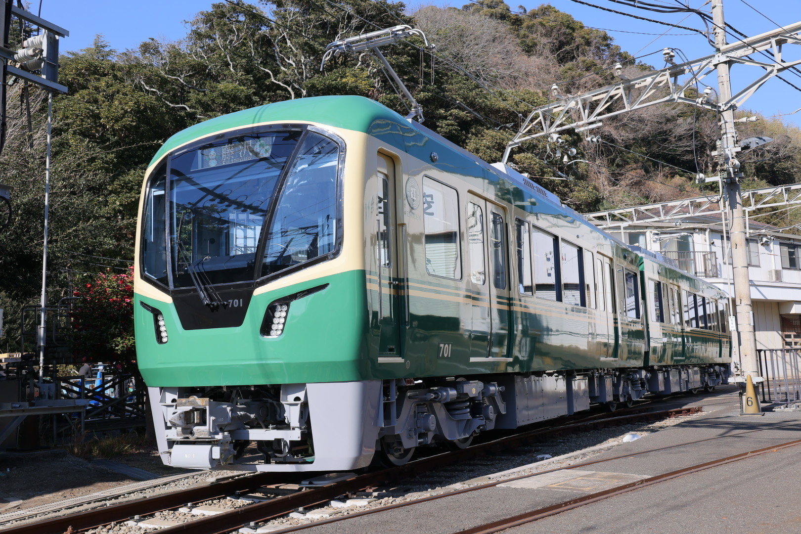 江ノ電の新型車両「700形」お披露目 | 話題 | 鉄道新聞 - 鉄道ニュース