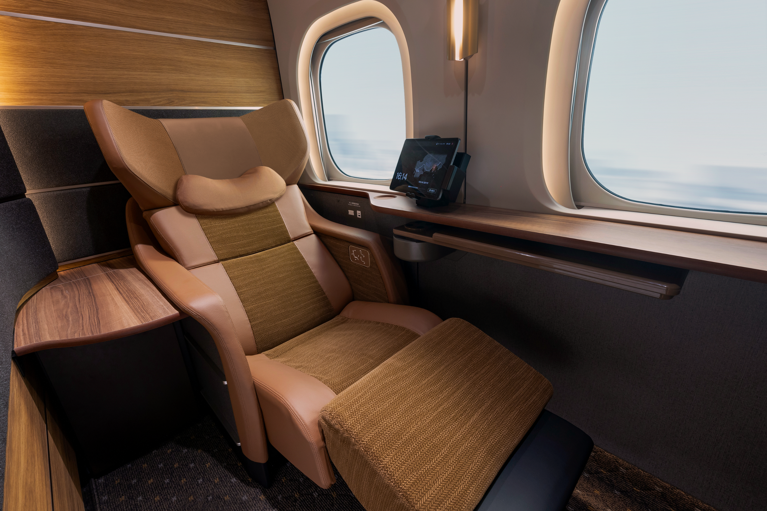 東海道新幹線 上級クラス「Supreme Class スプリームクラス」のシートイメージ